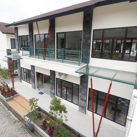 Reddoorz Plus Near Kualanamu Airport Медан Экстерьер фото