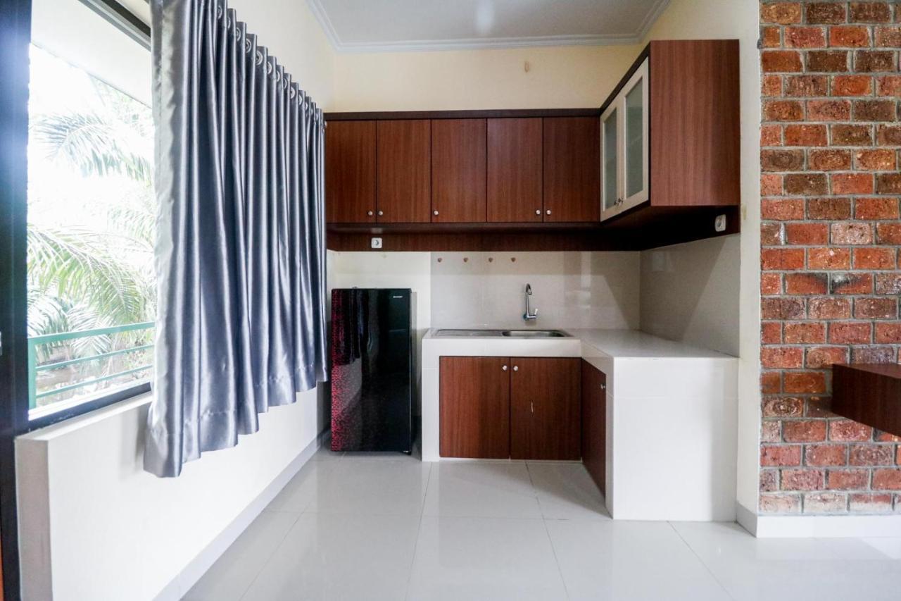 Reddoorz Plus Near Kualanamu Airport Медан Экстерьер фото