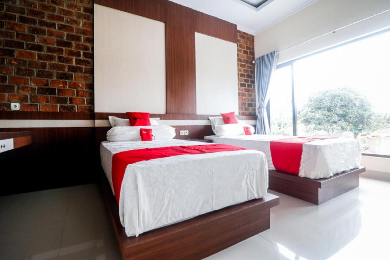 Reddoorz Plus Near Kualanamu Airport Медан Экстерьер фото