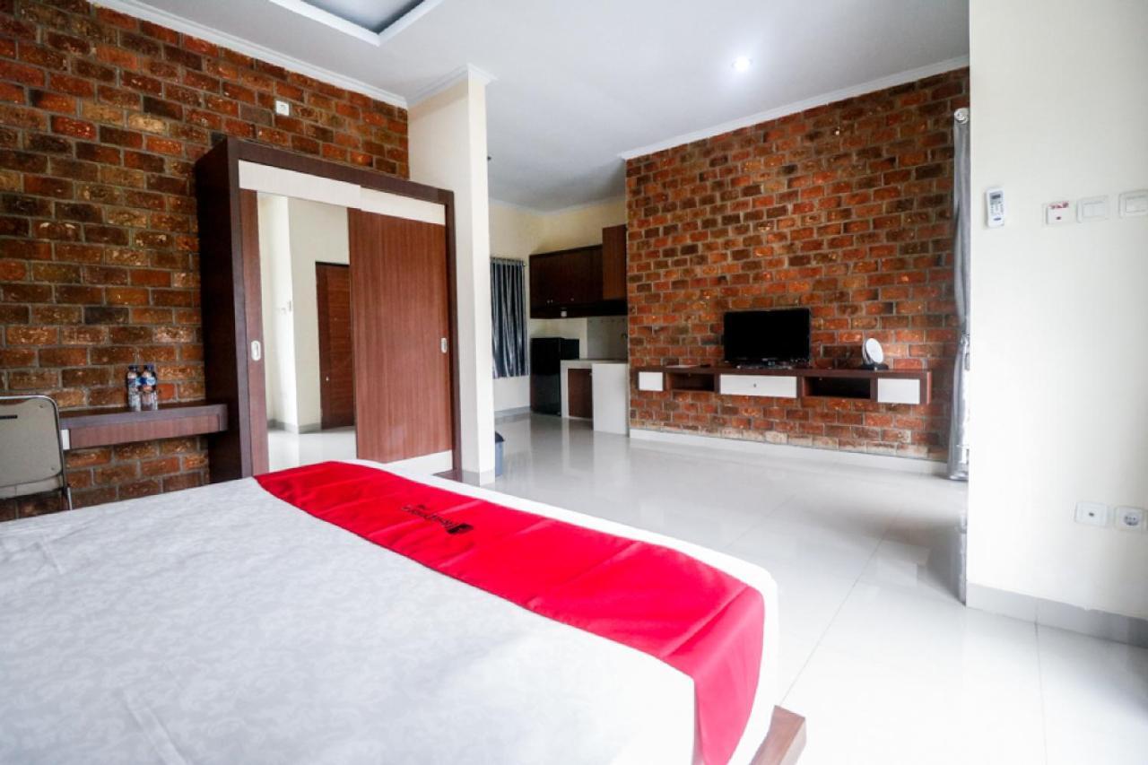 Reddoorz Plus Near Kualanamu Airport Медан Экстерьер фото